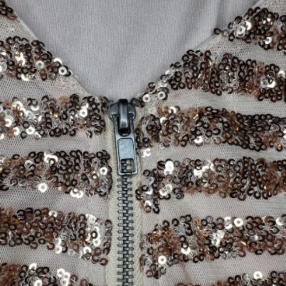 Hello Molly gold sequin open back dress - Picture 3 of 6